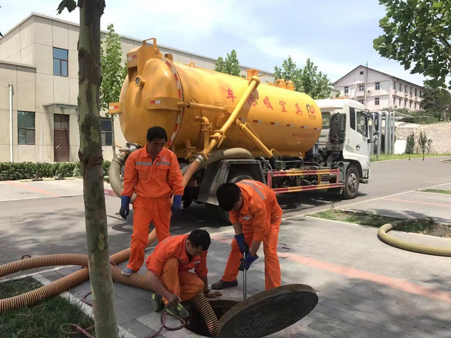 云霄化粪池清理与5-8吨吸粪车施工效率分析